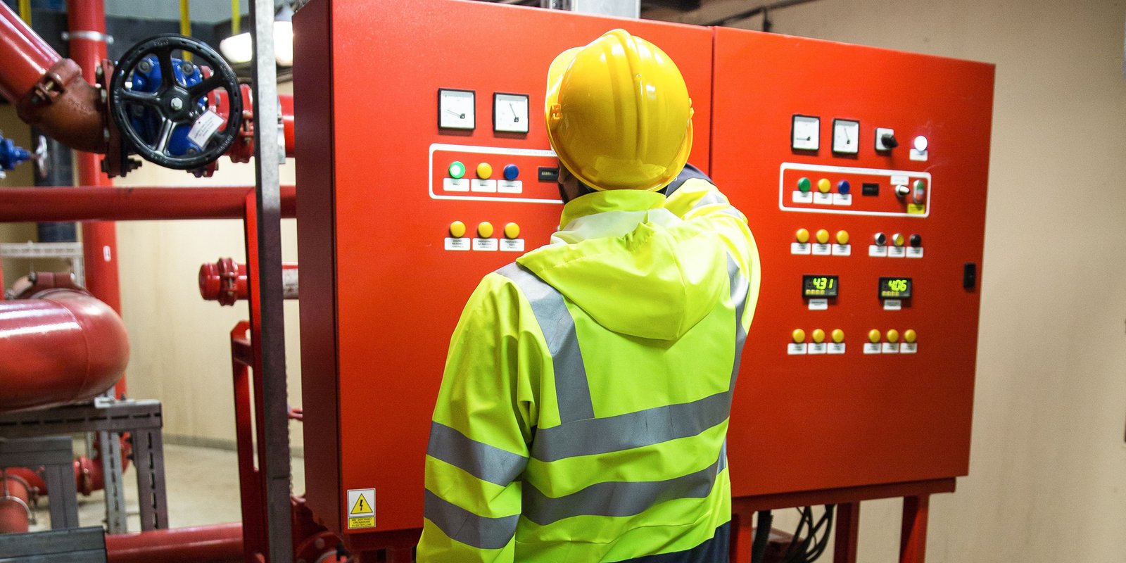 Hazardous area electrician assessing an industrial site in Auckland